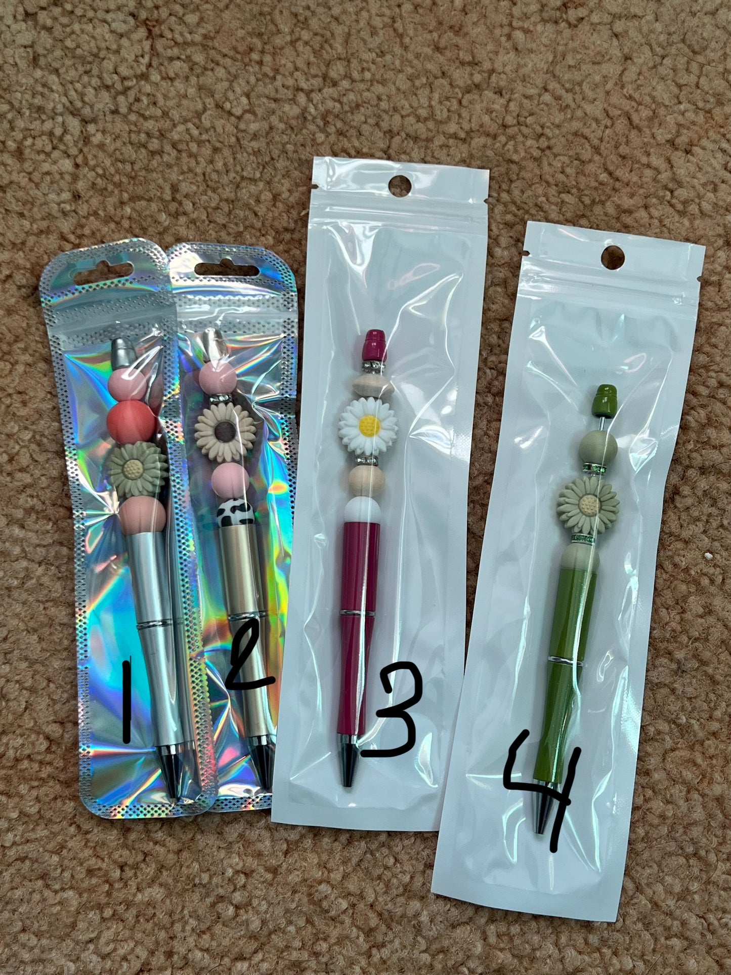 Flower bead pen